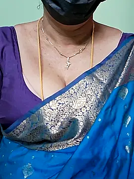 ananya956 online show from 02/18/25, 06:15
