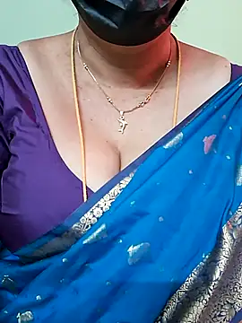 ananya956 online show from 02/18/25, 10:49