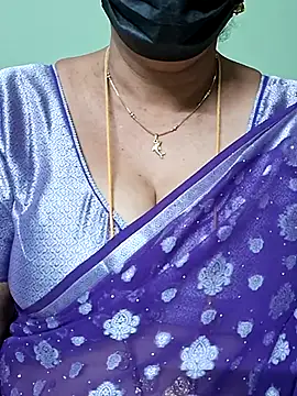 ananya956 online show from 02/19/25, 06:10