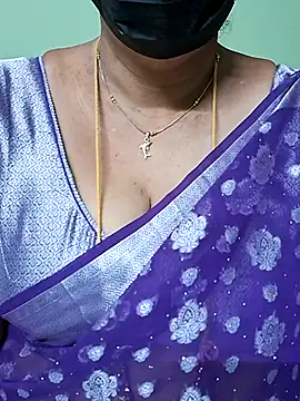 ananya956 online show from 02/19/25, 11:46