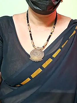 ananya956 online show from 02/20/25, 09:44
