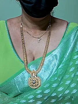 ananya956 online show from 02/21/25, 05:20
