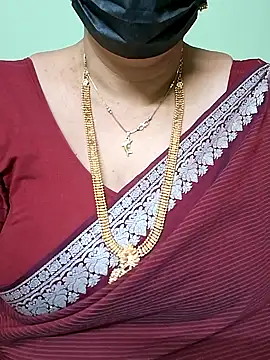ananya956 online show from 02/23/25, 12:37