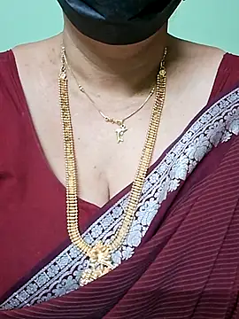 ananya956 online show from 02/23/25, 06:56