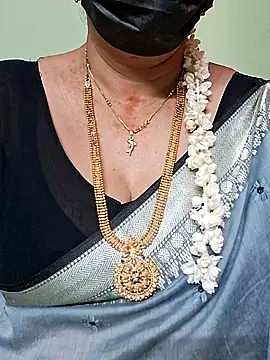 ananya956 online show from 02/27/25, 05:13