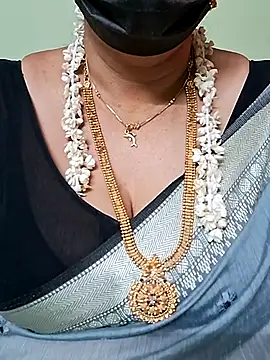 ananya956 online show from 02/27/25, 11:52
