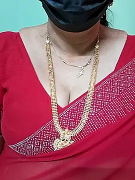ananya956 online show from 02/28/25, 07:48