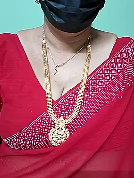 ananya956 online show from 02/28/25, 09:55
