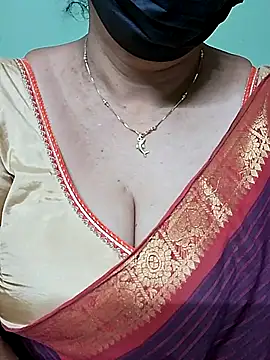 ananya956 online show from 03/09/25, 07:15