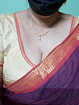 ananya956 online show from 03/09/25, 11:56