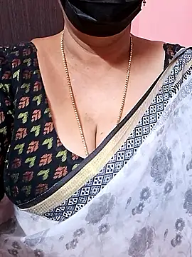 Snapshot of ananya956 chatting on 09/12/25, 10:10 ananya956 online show from 09/12/25, 10:10