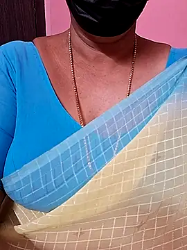 Snapshot of ananya956 chatting on 09/28/25, 04:01 ananya956 online show from 09/28/25, 04:01