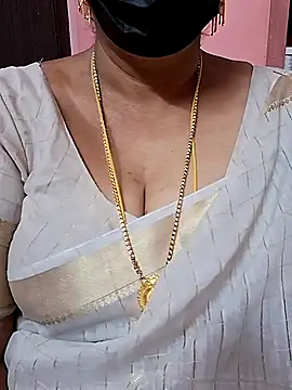 Snapshot of ananya956 chatting on 10/03/25, 10:29 ananya956 online show from 10/03/25, 10:29