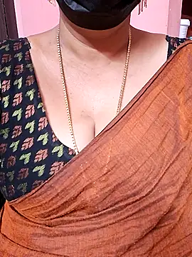 Snapshot of ananya956 chatting on 10/05/25, 09:02 ananya956 online show from 10/05/25, 09:02