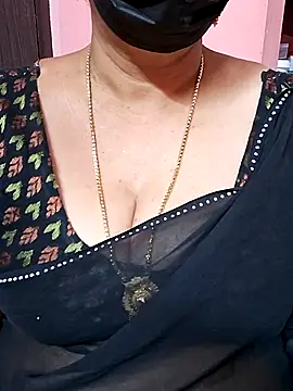 Snapshot of ananya956 chatting on 10/10/25, 11:09 ananya956 online show from 10/10/25, 11:09