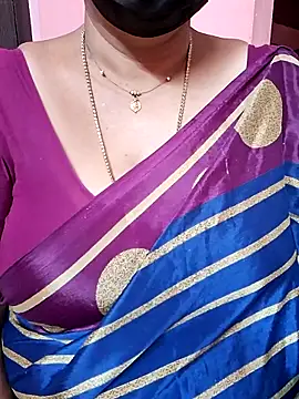 Snapshot of ananya956 chatting on 11/04/25, 12:10 ananya956 online show from 11/04/25, 12:10