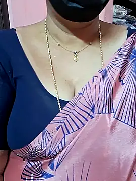 Snapshot of ananya956 chatting on 11/27/25, 05:31 ananya956 online show from 11/27/25, 05:31