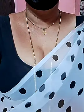 Snapshot of ananya956 chatting on 11/28/25, 10:40 ananya956 online show from 11/28/25, 10:40