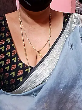 Snapshot of ananya956 chatting on 12/14/25, 01:33 ananya956 online show from 12/14/25, 01:33