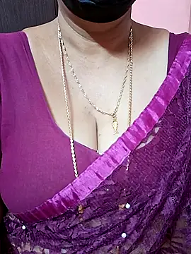 Snapshot of ananya956 chatting on 12/15/25, 09:52 ananya956 online show from 12/15/25, 09:52