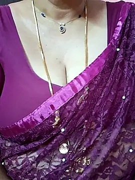 ananya956 online show from 05/18/26, 01:13