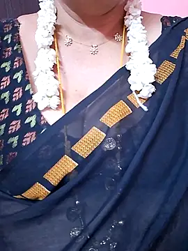 ananya956 online show from 06/08/26, 06:03