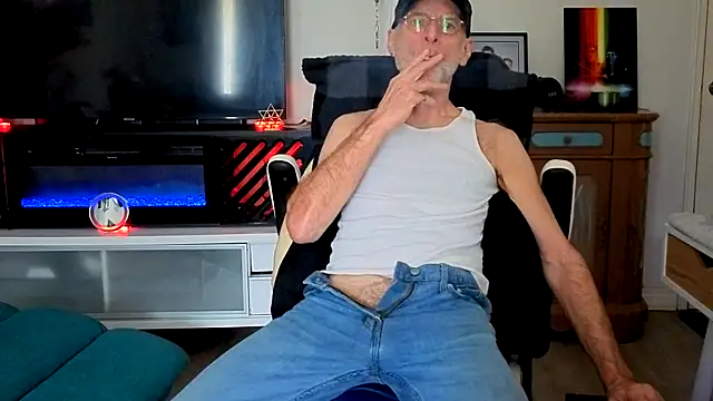 Towndude123 online show from 05/07/26, 03:28