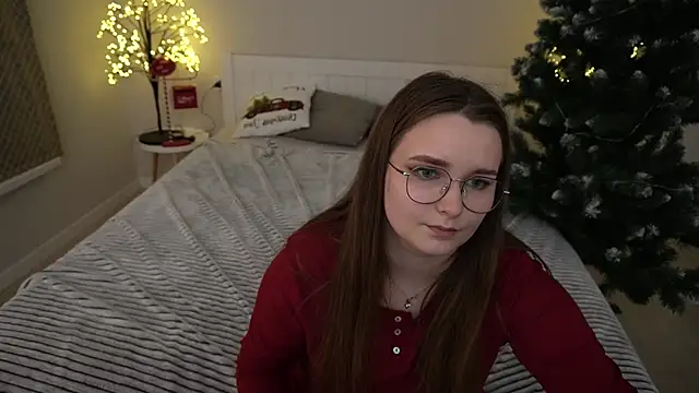 MagicPeachh  online show from 12/09/24, 08:23