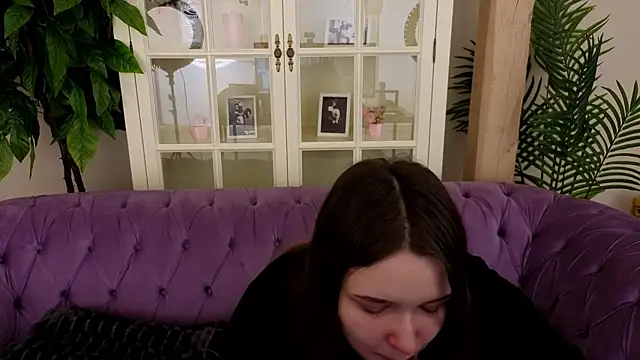 Snapshot of MagicPeachh_ chatting on 04/03/26, 06:11 MagicPeachh online show from 04/03/26, 06:11