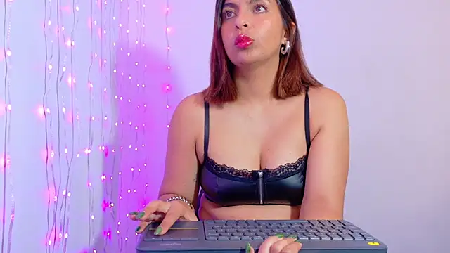 im anna  online show from 09/26/25, 10:47