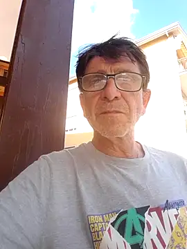 Snapshot of felice66 chatting on 09/15/25, 02:28 felice66 online show from 09/15/25, 02:28