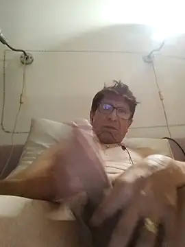 Snapshot of felice66 chatting on 10/10/25, 02:54 felice66 online show from 10/10/25, 02:54