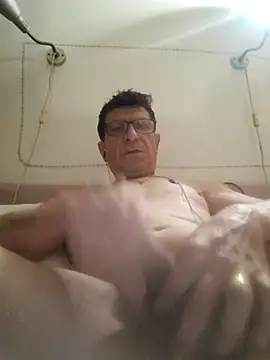 Snapshot of felice66 chatting on 10/23/25, 03:39 felice66 online show from 10/23/25, 03:39