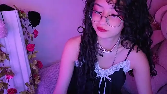 Snapshot of CherieCurl chatting on 07/06/26, 09:17 CherieCurl online show from 07/06/26, 09:17
