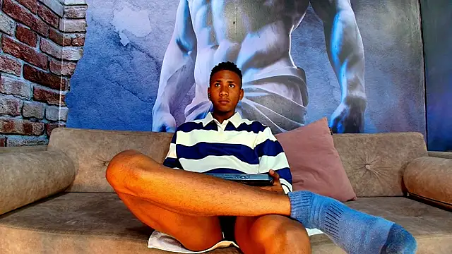 Snapshot of Ethan_Fox11 chatting on 03/17/26, 01:47 Ethan Fox11 online show from 03/17/26, 01:47