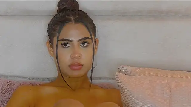 HaileyBaldwin online show from 01/14/25, 03:43