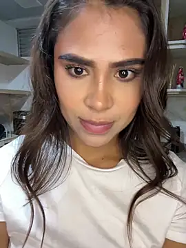 HaileyBaldwin online show from 01/25/25, 01:54