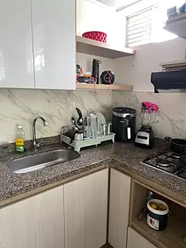 HaileyBaldwin online show from 01/27/25, 04:11