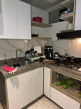 HaileyBaldwin online show from 01/31/25, 02:26