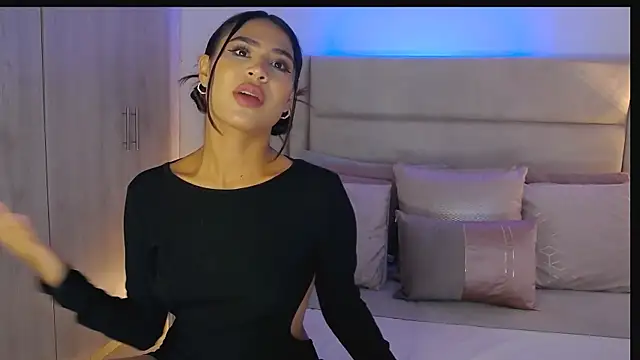 HaileyBaldwin online show from 02/06/25, 03:48