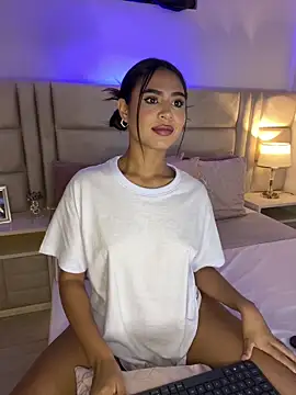 HaileyBaldwin online show from 02/06/25, 09:28