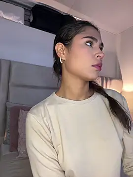 HaileyBaldwin online show from 02/18/25, 03:31