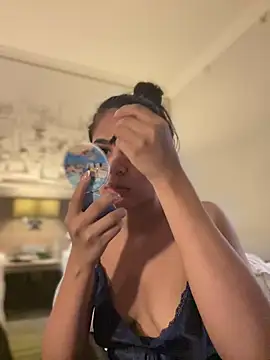 HaileyBaldwin online show from 03/06/25, 09:53