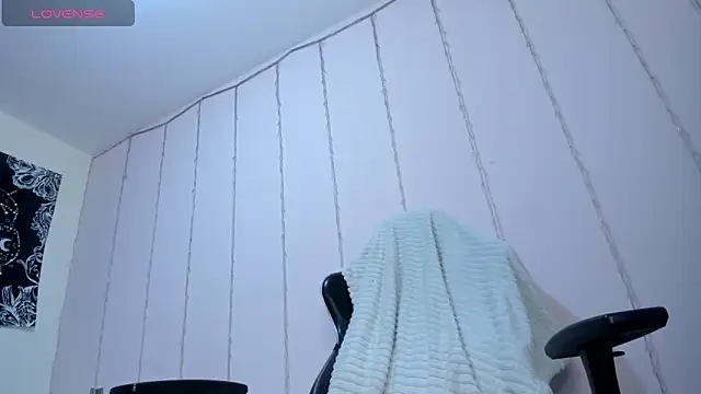 SheryLee online show from 12/12/24, 07:48