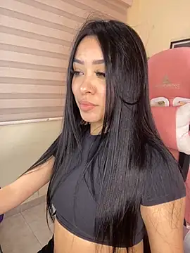 Snapshot of Starliee__ chatting on 09/27/25, 04:28 Starliee online show from 09/27/25, 04:28