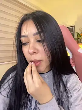 Snapshot of Starliee__ chatting on 10/07/25, 12:52 Starliee online show from 10/07/25, 12:52