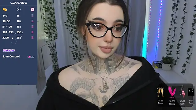 Dixi Pixi  online show from 05/14/26, 05:36