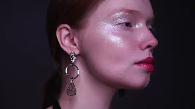 ginger hugs online show from 12/11/24, 10:06