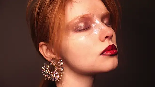 ginger hugs online show from 01/04/25, 10:02