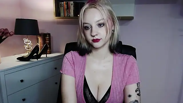 MadelineLust online show from 12/05/24, 06:44